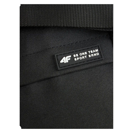 Saszetka na ramię torebka 4FJWMM00APOUU087 czarna