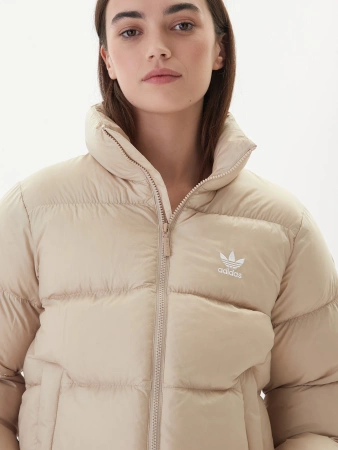 Kurtka damska zimowa adidas JX2947 SHORT PUFFER beżowa