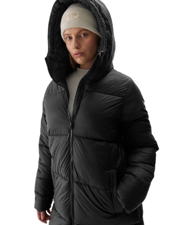 Damski płaszcz puchowy pikowany 4F 4FWAW24TDJAF475 czarny